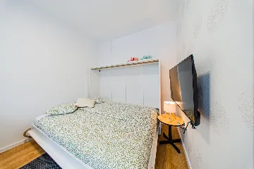 Zagreb Studio Apartment for 2 Adults with Balcony