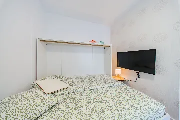 Zagreb Studio Apartment for 2 Adults with Balcony