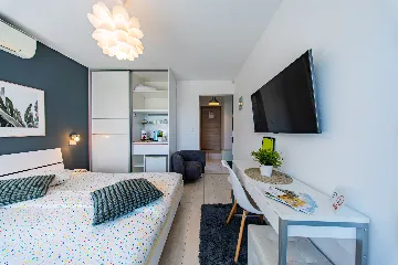 Zagreb Studio Apartment for 2 Guests with Terrace