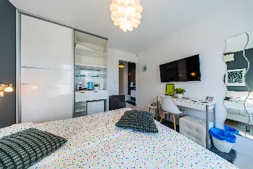 Zagreb Studio Apartment for 2 Guests with Terrace