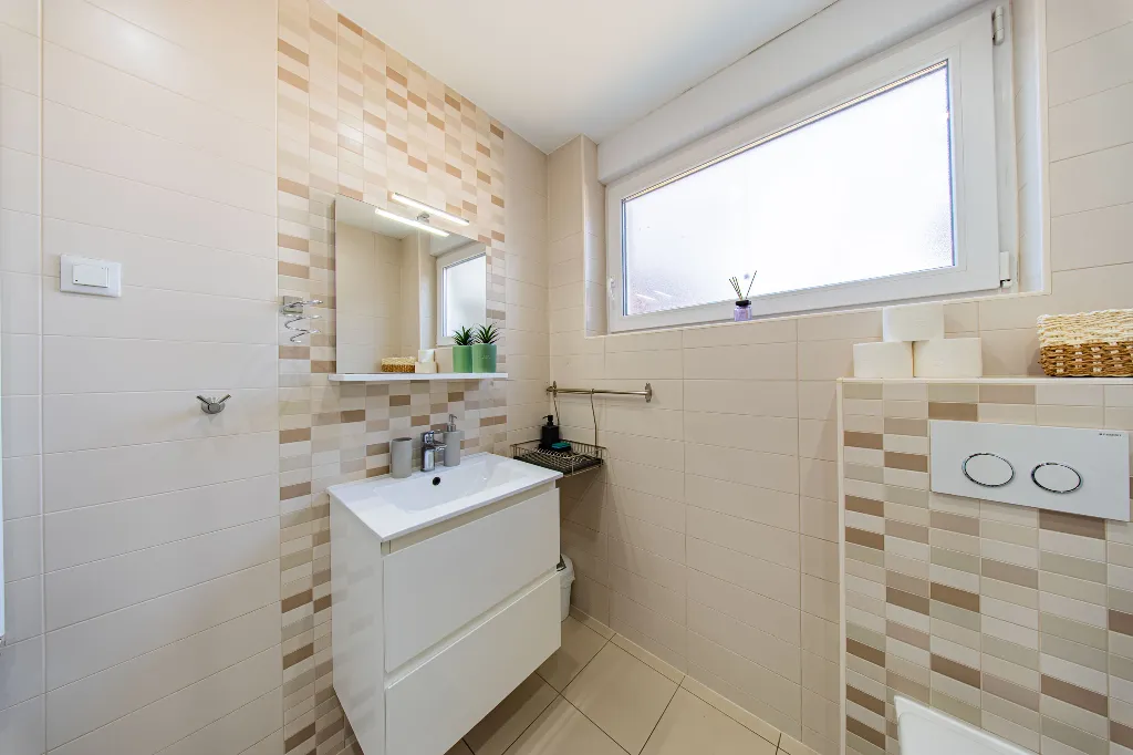 Zagreb Studio Apartment for 2 Guests with Terrace