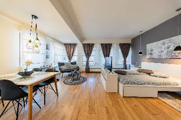 Renovated Studio Apartment in Zagreb for 2 Guests