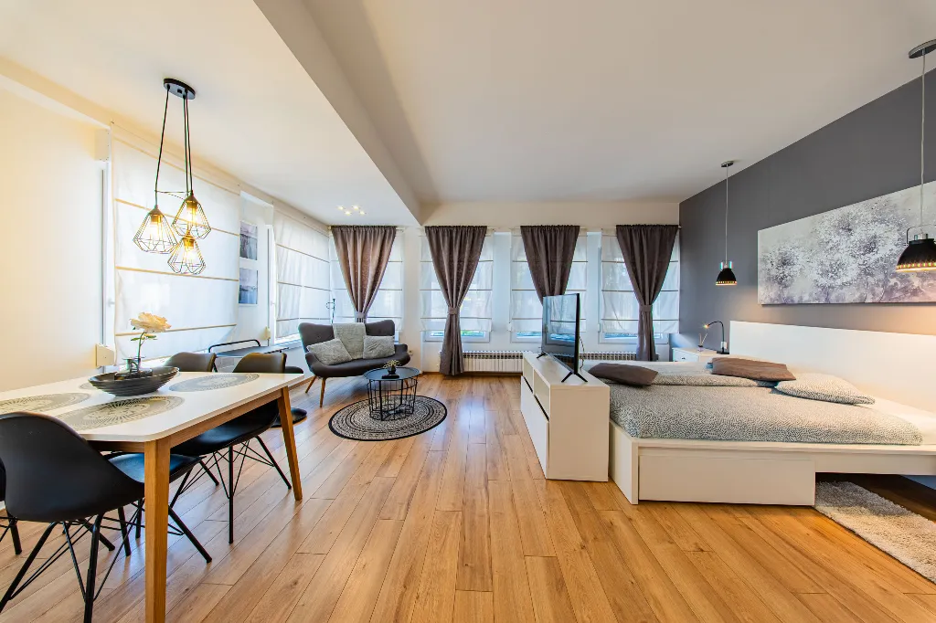 Renovated Studio Apartment in Zagreb for 2 Guests