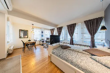 Renovated Studio Apartment in Zagreb for 2 Guests