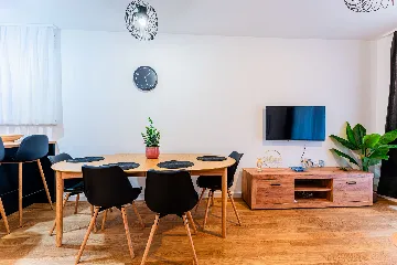 Two-Bedroom Apartment in Zagreb with Parking