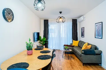 Two-Bedroom Apartment in Zagreb with Parking