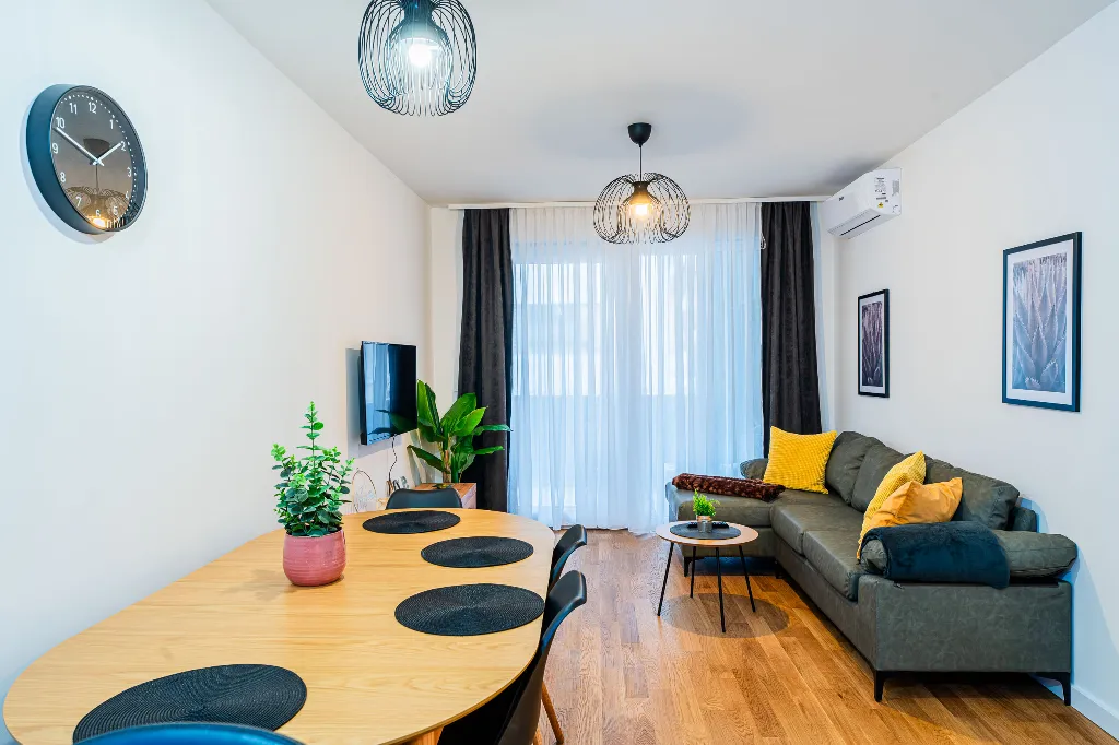 Two-Bedroom Apartment in Zagreb with Parking