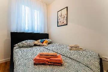 Two-Bedroom Apartment in Zagreb with Parking
