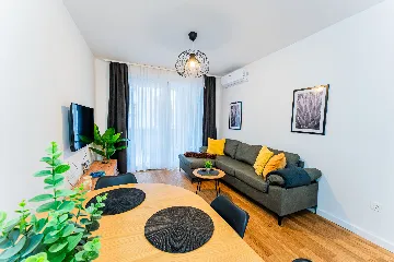 Two-Bedroom Apartment in Zagreb with Parking
