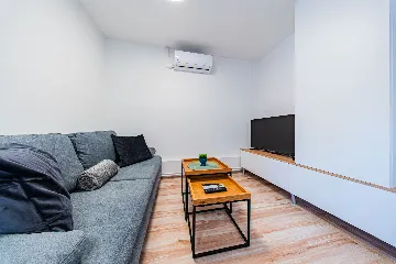 Zagreb 1-Bedroom Apartment for up to 4 Guests