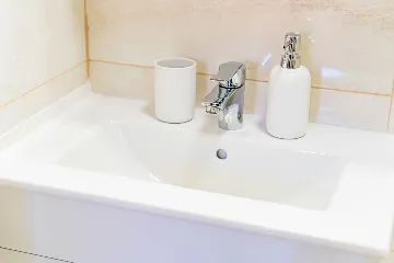 Zagreb 1-Bedroom Apartment for up to 4 Guests