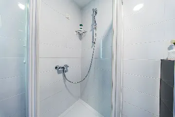 Studio Apartment in Zagreb with Balcony for 2