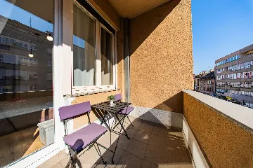Studio Apartment in Zagreb with Private Balcony