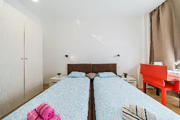 Studio Apartment in Zagreb with Private Balcony