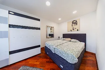 Zagreb 1-Bedroom Apartment with Small Terrace