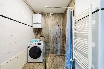 Zagreb 1-Bedroom Apartment with Small Terrace