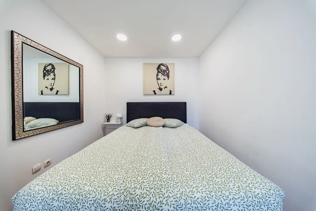 Zagreb 1-Bedroom Apartment with Small Terrace