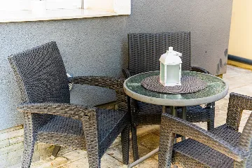 Zagreb 2-Bedroom Apartment with Terrace (Sleeps 4)