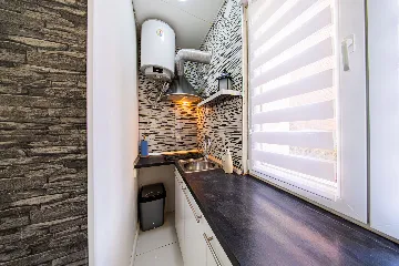 Zagreb 2-Bedroom Apartment with Terrace (Sleeps 4)