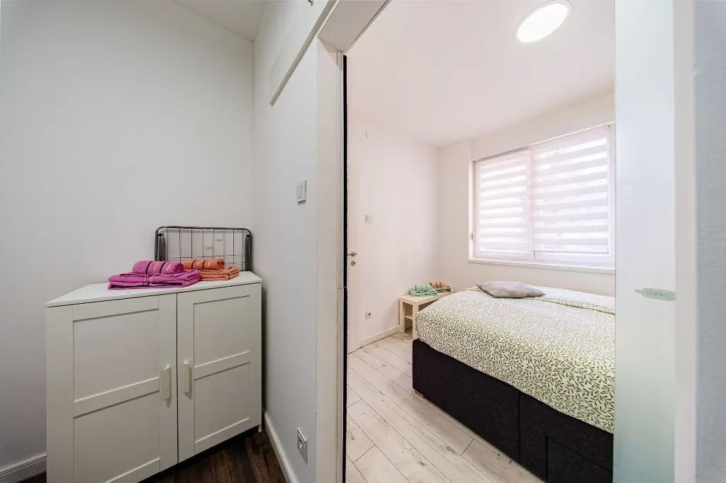 Zagreb 2-Bedroom Apartment with Terrace (Sleeps 4)