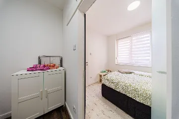 Zagreb 2-Bedroom Apartment with Terrace (Sleeps 4)