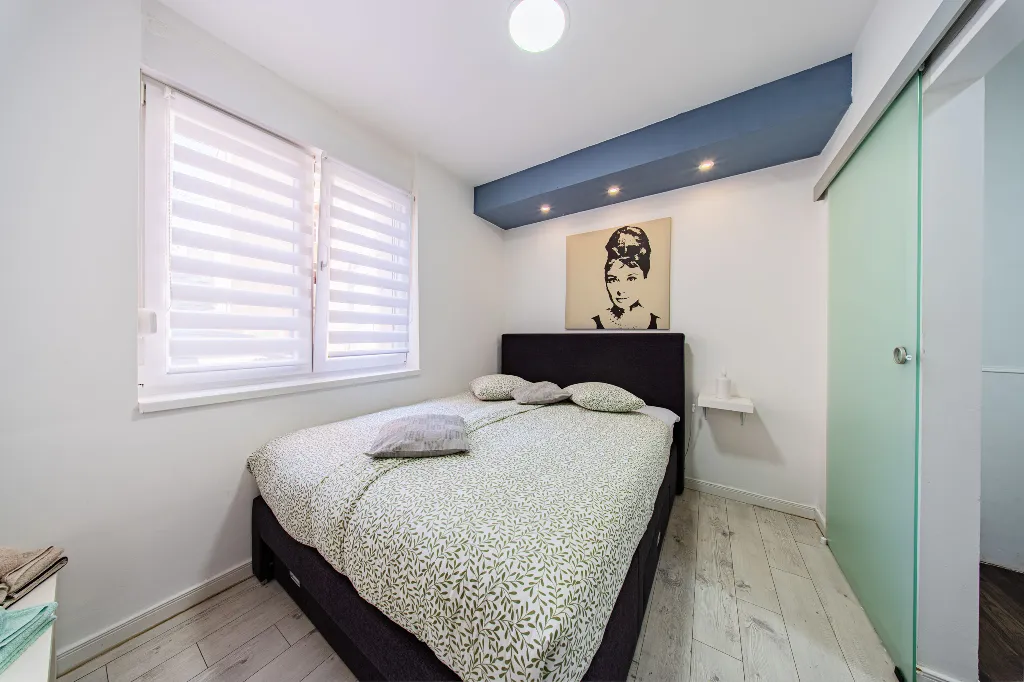 Zagreb 2-Bedroom Apartment with Terrace (Sleeps 4)