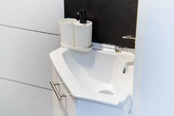 Zagreb 2-Bedroom Apartment with Terrace (Sleeps 4)