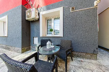 Zagreb 2-Bedroom Apartment with Terrace (Sleeps 4)
