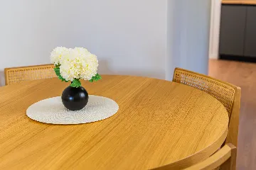 Zagreb 2-Bedroom Apartment with Balcony