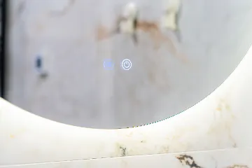 Zagreb 2-Bedroom Apartment with Balcony