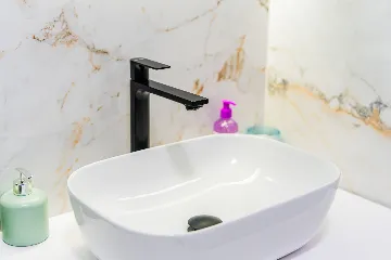 Zagreb 2-Bedroom Apartment with Balcony