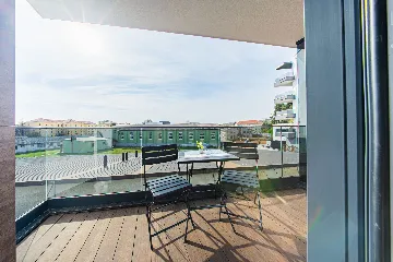 3-Bedroom Apartment in Zagreb with Garage