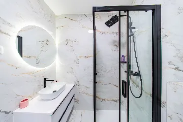 3-Bedroom Apartment in Zagreb with Garage