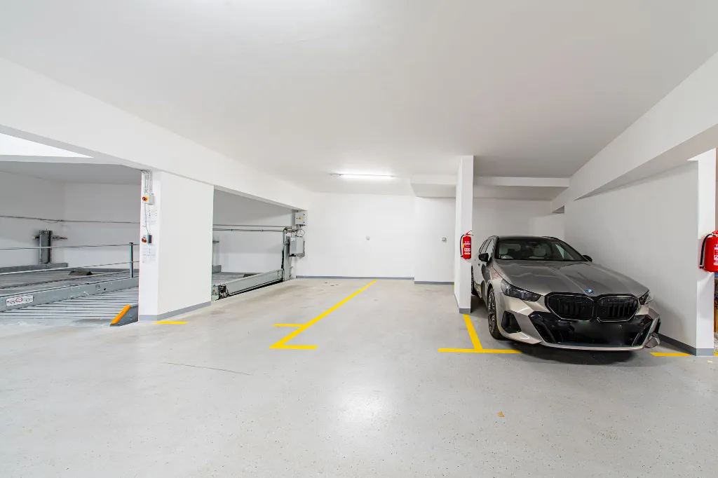 3-Bedroom Apartment in Zagreb with Garage