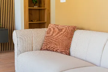 Zagreb 2-Bedroom Apartment with Balcony & Garage