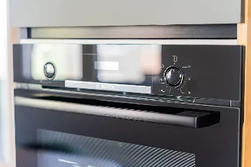 Zagreb 2-Bedroom Apartment with Balcony & Garage