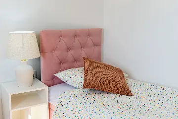 Zagreb 2-Bedroom Apartment with Balcony & Garage