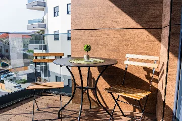 Zagreb 2-Bedroom Apartment with Balcony & Garage