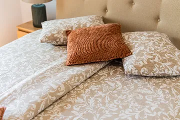 Zagreb 2-Bedroom Apartment with Balcony & Garage