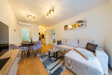 2-Bedroom Apartment with Balcony in Zagreb