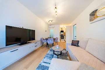 2-Bedroom Apartment with Balcony in Zagreb