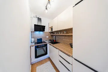 2-Bedroom Apartment with Balcony in Zagreb