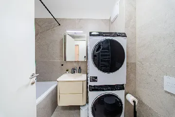 2-Bedroom Apartment with Balcony in Zagreb