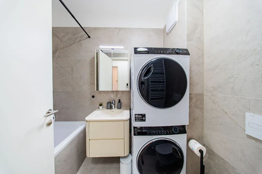 2-Bedroom Apartment with Balcony in Zagreb