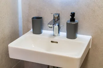 2-Bedroom Apartment with Balcony in Zagreb