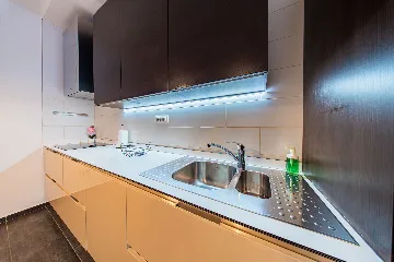 Zagreb Apartment for 3 Guests with Parking