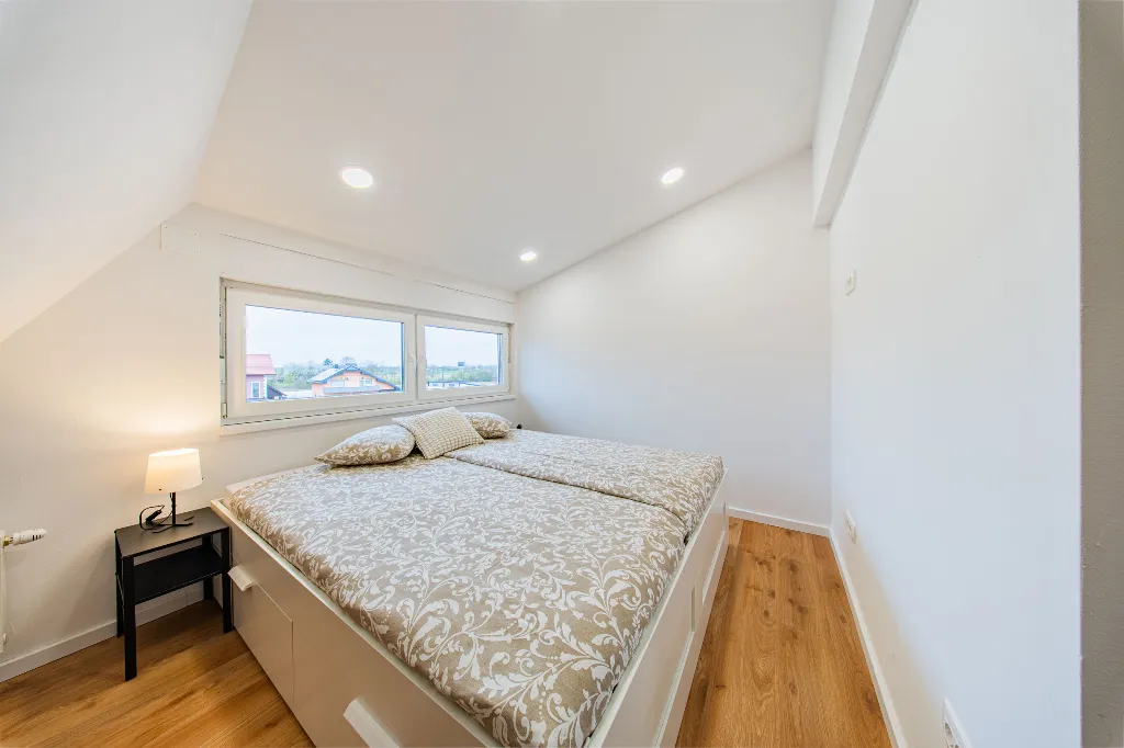 3-Bedroom Apartment in Velika Gorica with Private Parking