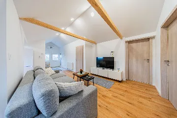 3-Bedroom Apartment in Velika Gorica with Private Parking