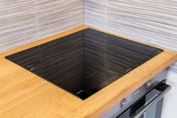 3-Bedroom Apartment in Velika Gorica with Private Parking