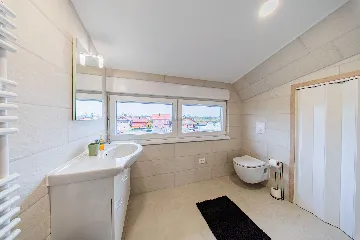 3-Bedroom Apartment in Velika Gorica with Private Parking